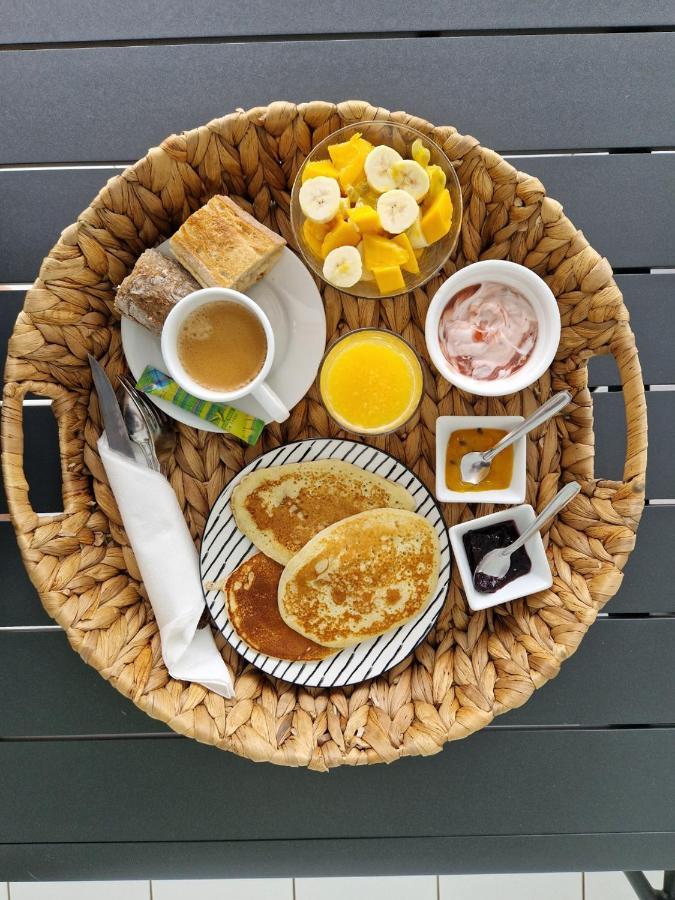 Villa Theo , Chambre D'Hotes , Petit Dejeuner, Table D'Hotes Sainte-Anne  Kültér fotó